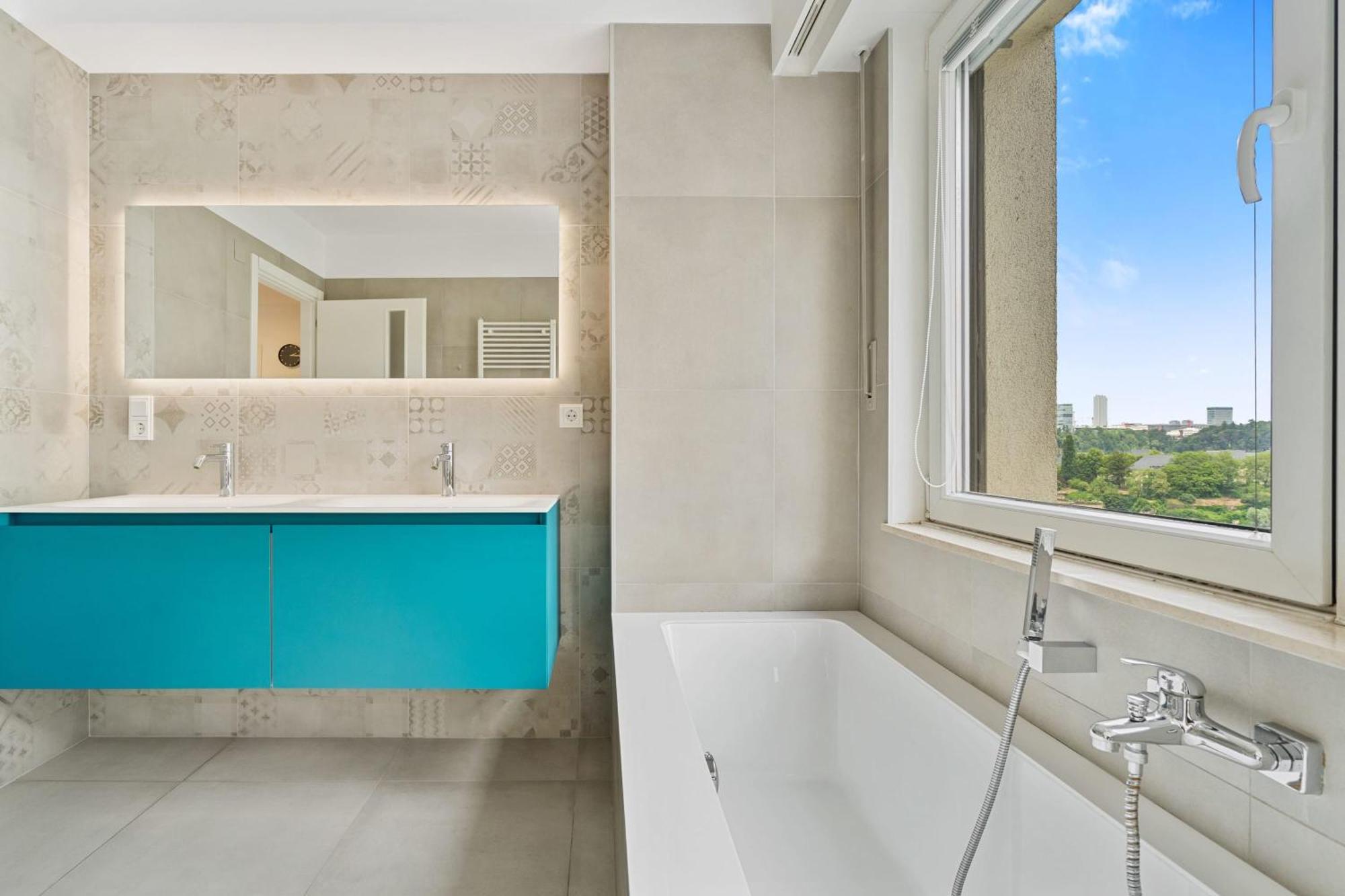 Central Lux 2Br Apt With City Views & Balcony ลักเซมเบิร์ก ภายนอก รูปภาพ